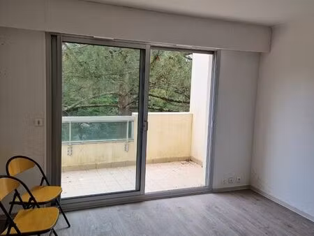 studio non meublé