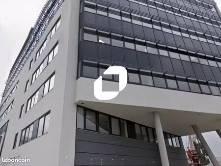 bureau 195 m²
