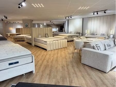 local magasin 260m2 hyper centre