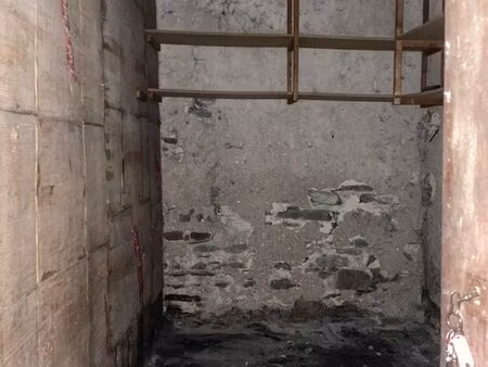 garage / espace de stockage sécurisé (8 m²)