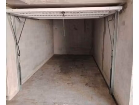 garage à louer