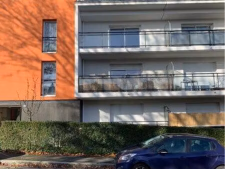 loue place de parking joneliere