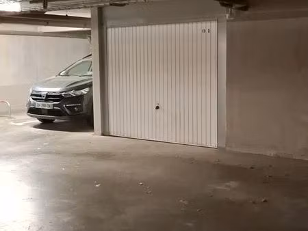 garage / box dans résidence sécurisée