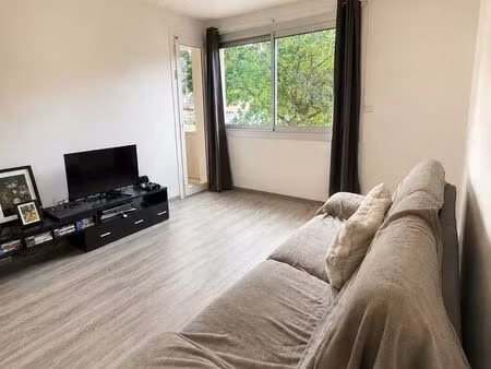 t2 bis 47 m² avec balcon  cave et ascenseur – chamalières / royat