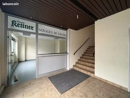 bureaux 425 m²