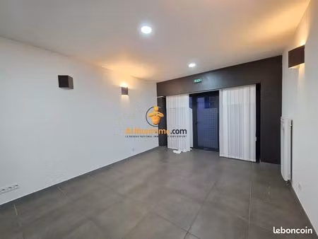 local commercial 43 m² séméac