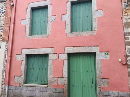 maison de centre bourg avec extérieur à retournac