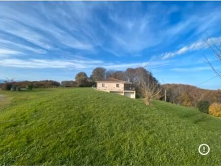 maison d’architecte de 275 m² avec vue sur les pyrénées. terrain de 2 hectares. dpe a