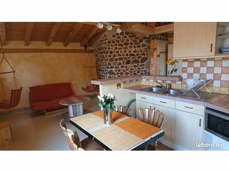 grand studio mezzanine meublé et équipé