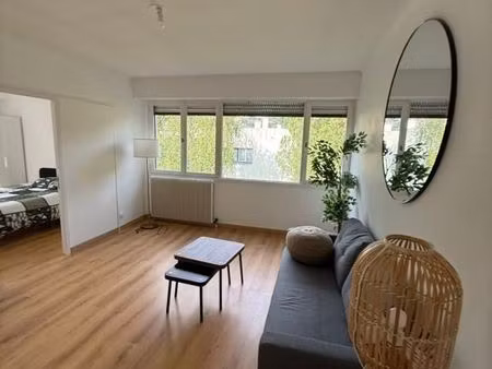 chambre 1 pièce 12 m²
