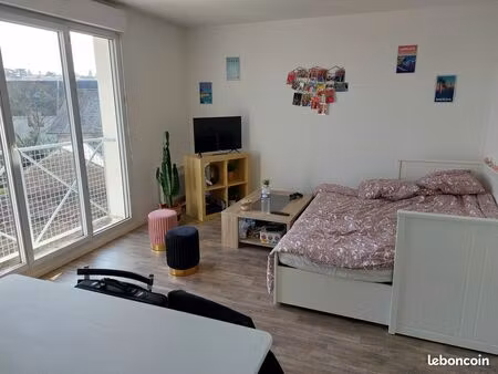 studio a louer a rezé