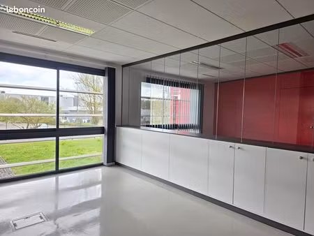 local bureaux 354 m²