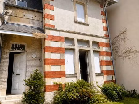 superbe maison à rénover entièrement face au parc bordelais