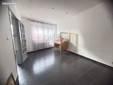 maison 6 pièces 160 m²