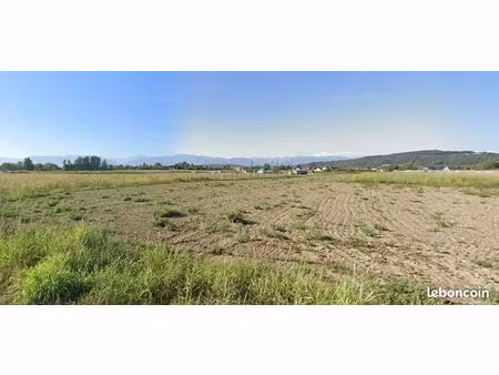 terrain 600 m² assat