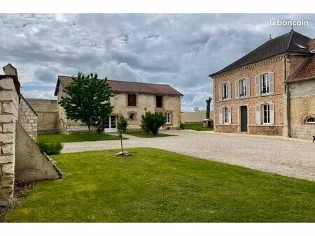 maison rénovée avec jardin