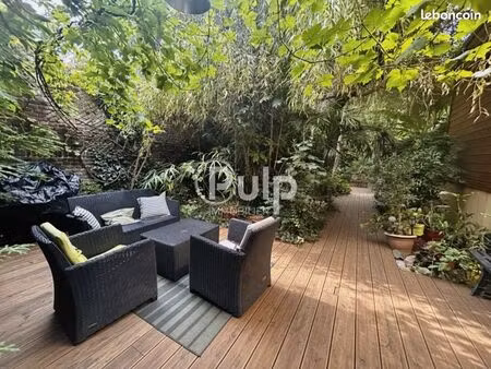 maison de ville 7 pièces 161 m²