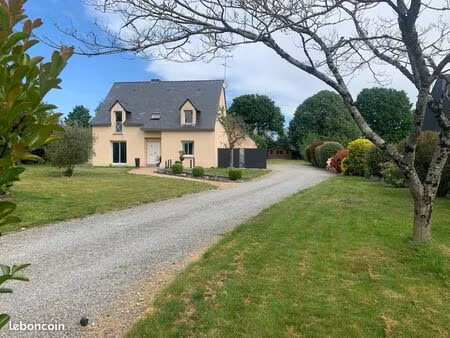 vente maison avec jardin arboré et clôturé
