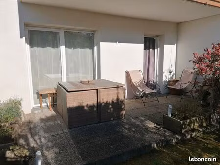 appartement de 65 30 m2 traversant - quartier des vignes - avec terrasses et jardins + gar