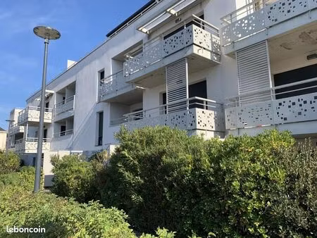 studio 1 pièce 33 m²