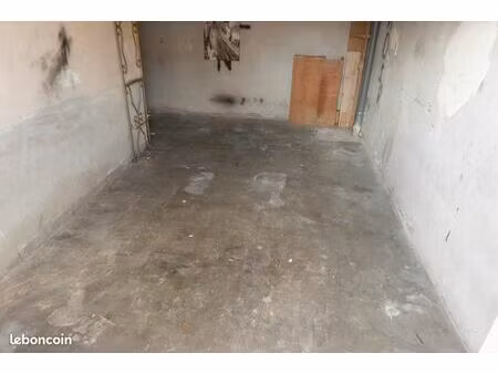 garage avec parking