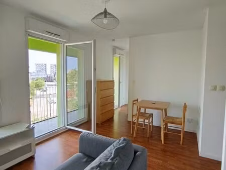 ile de nantes - t1bis 27m² meublé + balcon 6m²