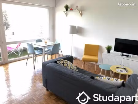 chambre 1 pièce 10 m²