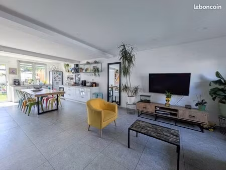 maison 3 chambres située à 500m de la plage de malo-les-bains