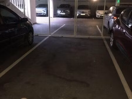 grande place de parking