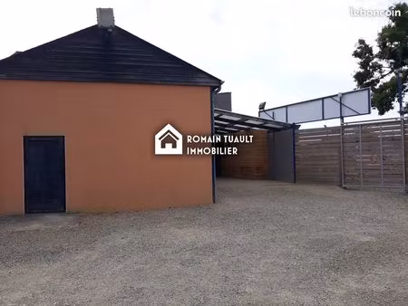 local commercial 750 m² château-gontier-sur-mayenne