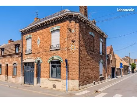 maison 5 pièces 155 m²