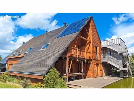 maison 9 pièces 255 m²