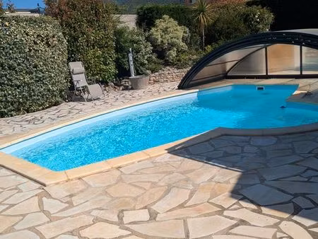 villa de 170m2 sur 820m2 de terrain