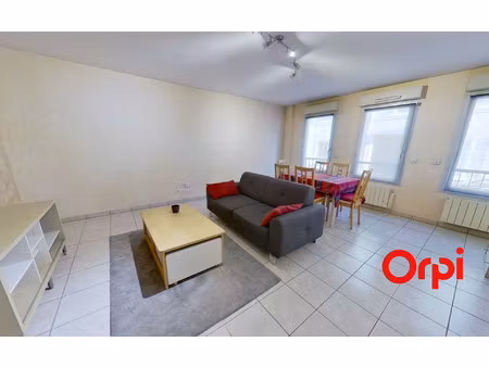 location appartement  72.6 m² t-3 à lyon 9  1 191 €