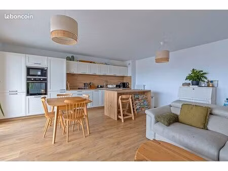 appartement 3 pièces 69 m²