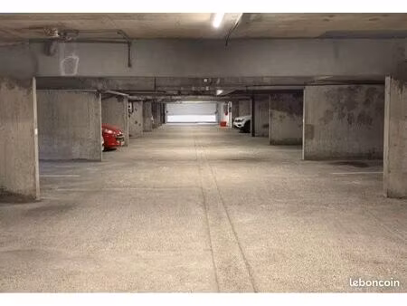 place de parking le bouscat
