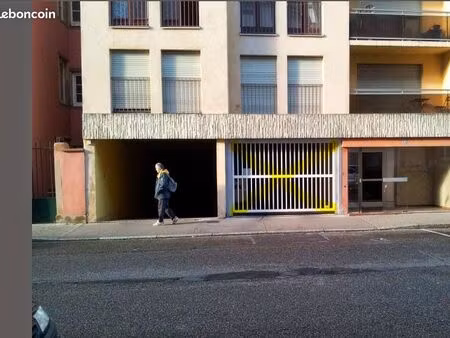 place de parking sécurisée – rue des balayeurs strasbourg