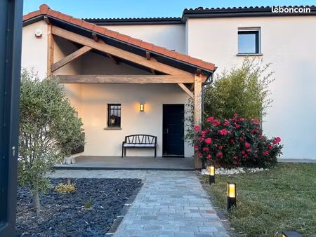 maison familiale 160 m² - 5 ch - quartier des treilles  vic le comte
