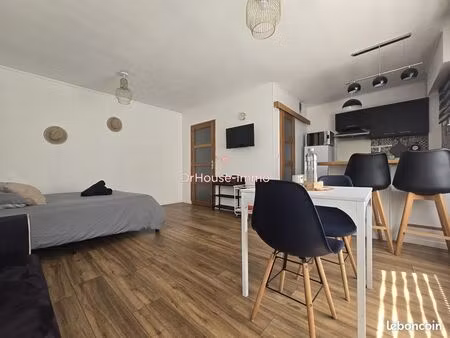 studio 1 pièce 29 m²