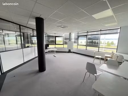 bureaux 83 m²