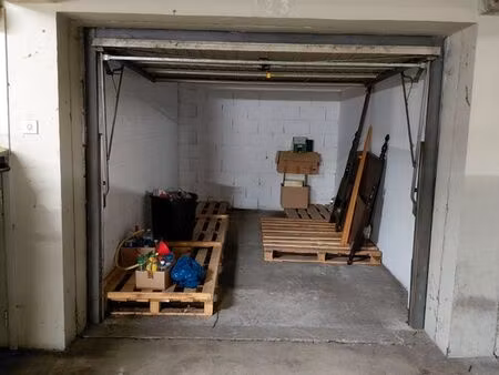 garage/ box fermé