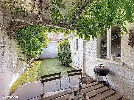 maison 6 pièces 140 m²