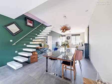 maison 4 pièces 152 m²