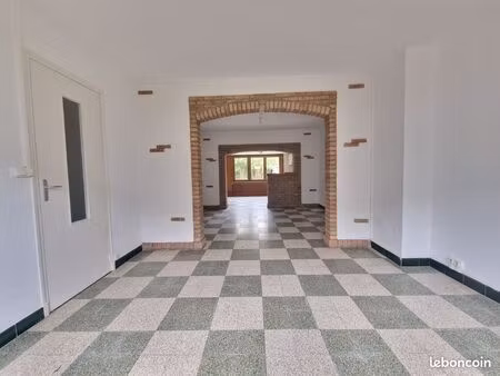 une maison mitoyenne de 91 9 m²