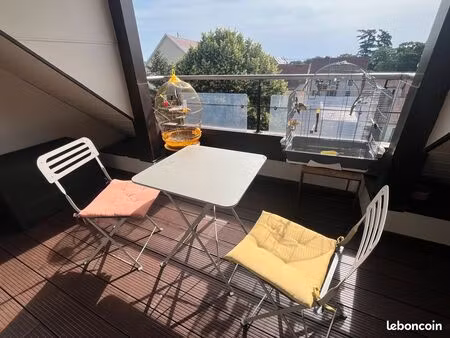 ? 103 m² • 4 chambres • dernier étage • 2 parkings • centre-ville • 229 500