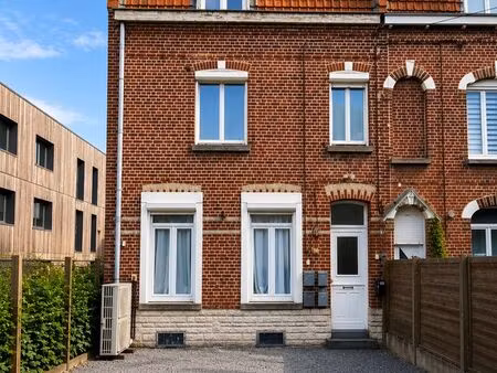 immeuble de rapport 123 m² : 4 studios loués + t3 de 61 m² avec terrain de 900 m² à wattig
