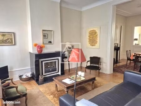 maison 9 pièces 215 m²