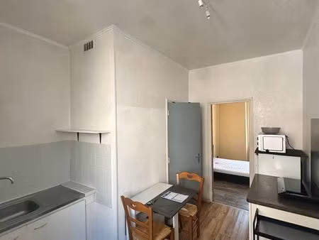 studio meublé rdc