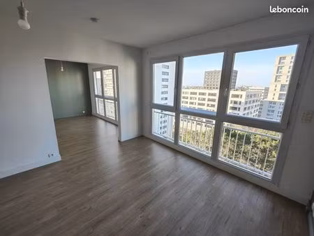 t3bis - ile de nantes 80m²