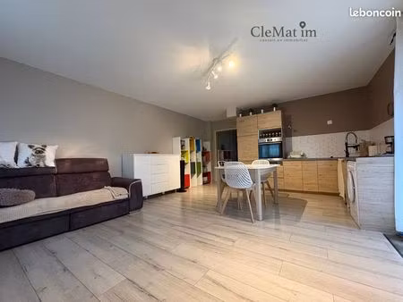 obernai - prox. centre ville - appartement 2 pièces avec balcon  garage et parking
